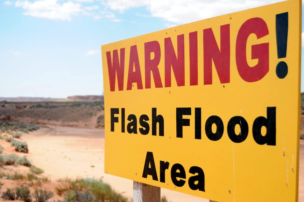 Warning flash flood area.