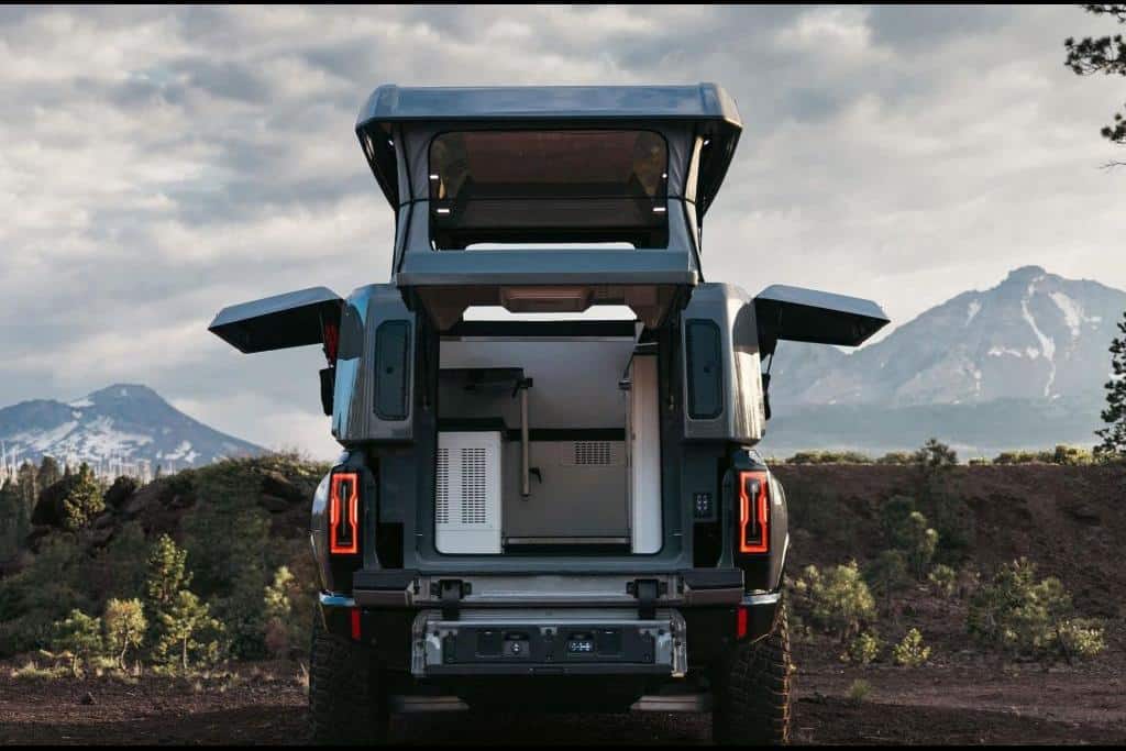 Unveiling the Future of Overlanding: The GMC Hummer EV EarthCruiser ...