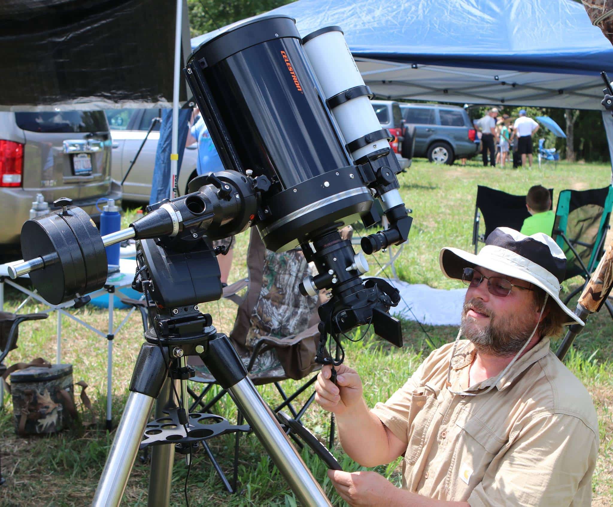 A man with a telescope at Giant City State Park.